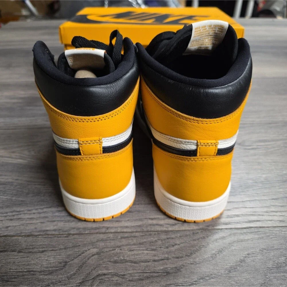 Nike Air Jordan 1 Retro High OG Taxi/Black Sail Mens Size 9
